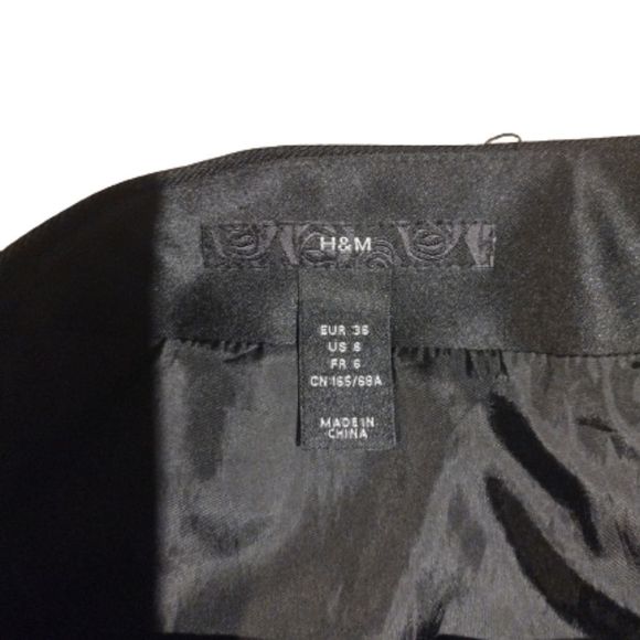 H&M Woo/Satin - Picture 3 of 5